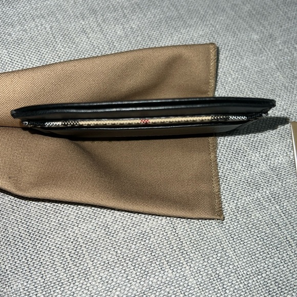 Burberry Horseferry Checkizzy Card Case-Authentic-EUC - Picture 6 of 8